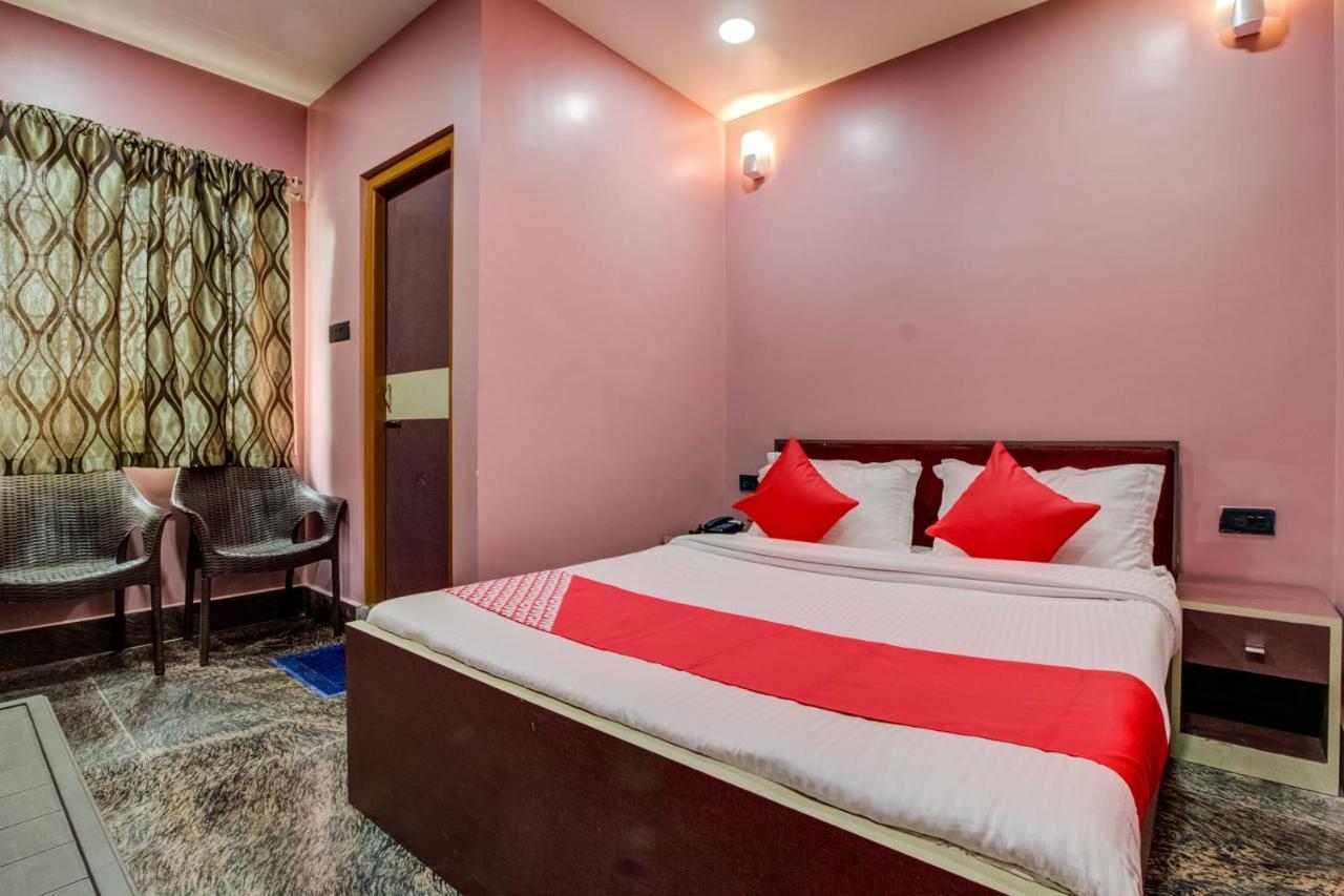 Oyo 16871 Anant Home Stay Shillong Extérieur photo