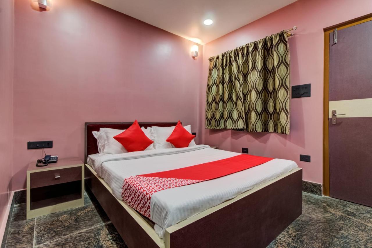 Oyo 16871 Anant Home Stay Shillong Extérieur photo